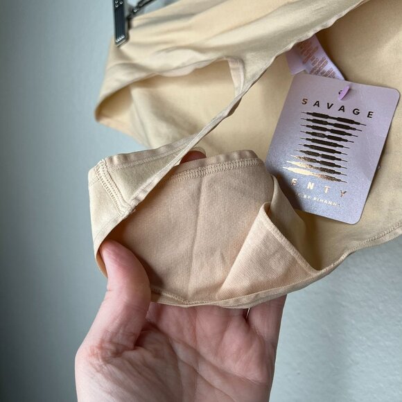 Savage X Fenty Womens Beige Seamless Wide Side Thong Size 2XL - Picture 4 of 7